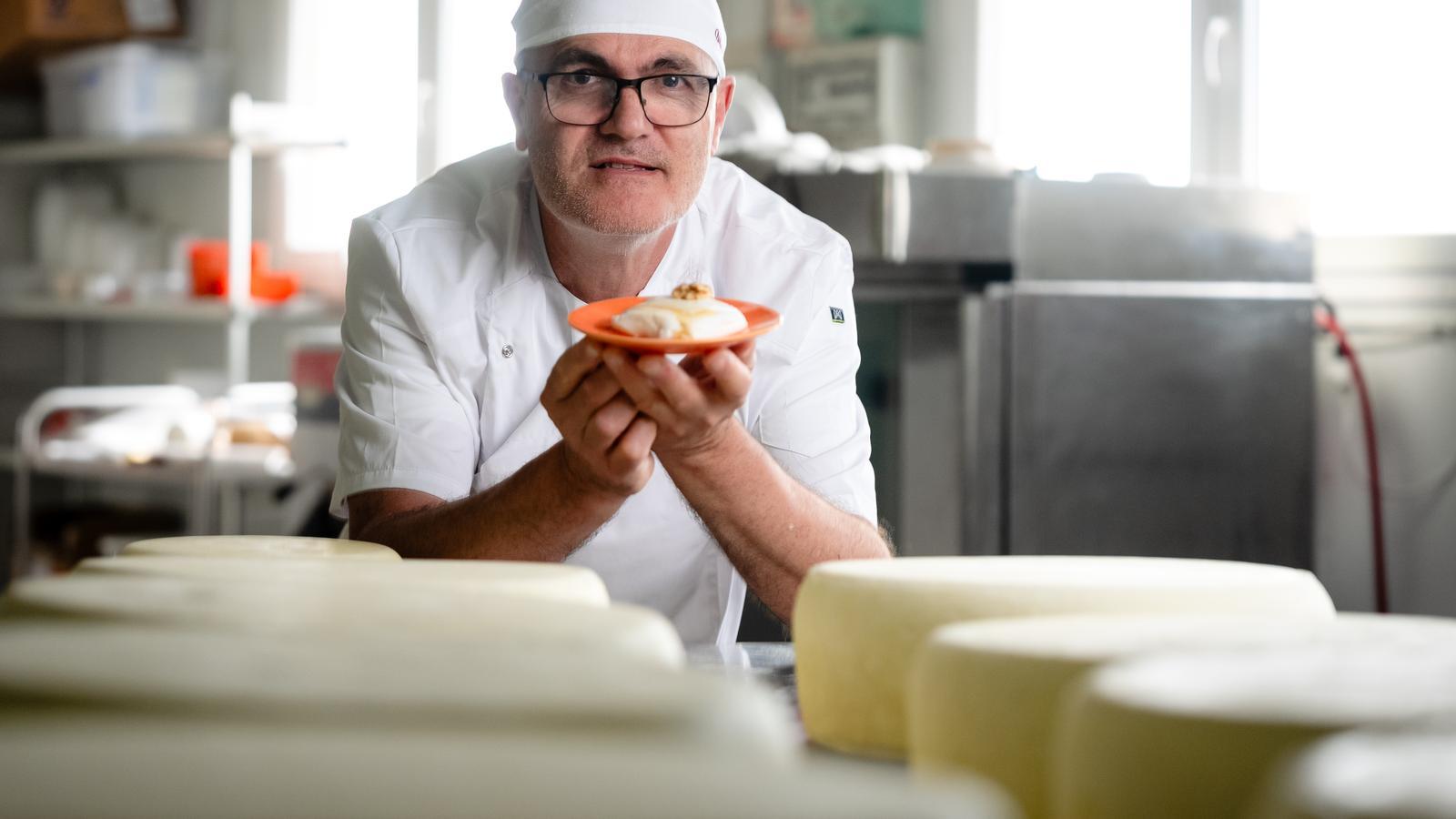 The cheesemaker Quim Martell, in his workshop in the town of Fonteta, in Baix Empordà