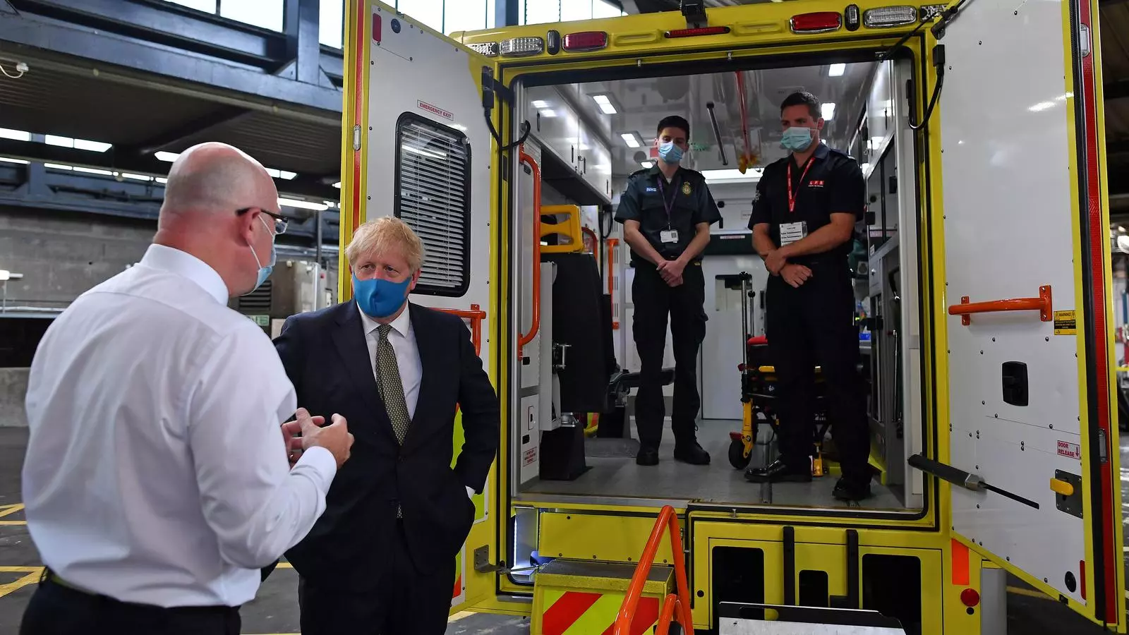 Boris Johnson, aquest matí, en una visita al centre d'ambulàncies de Londres
