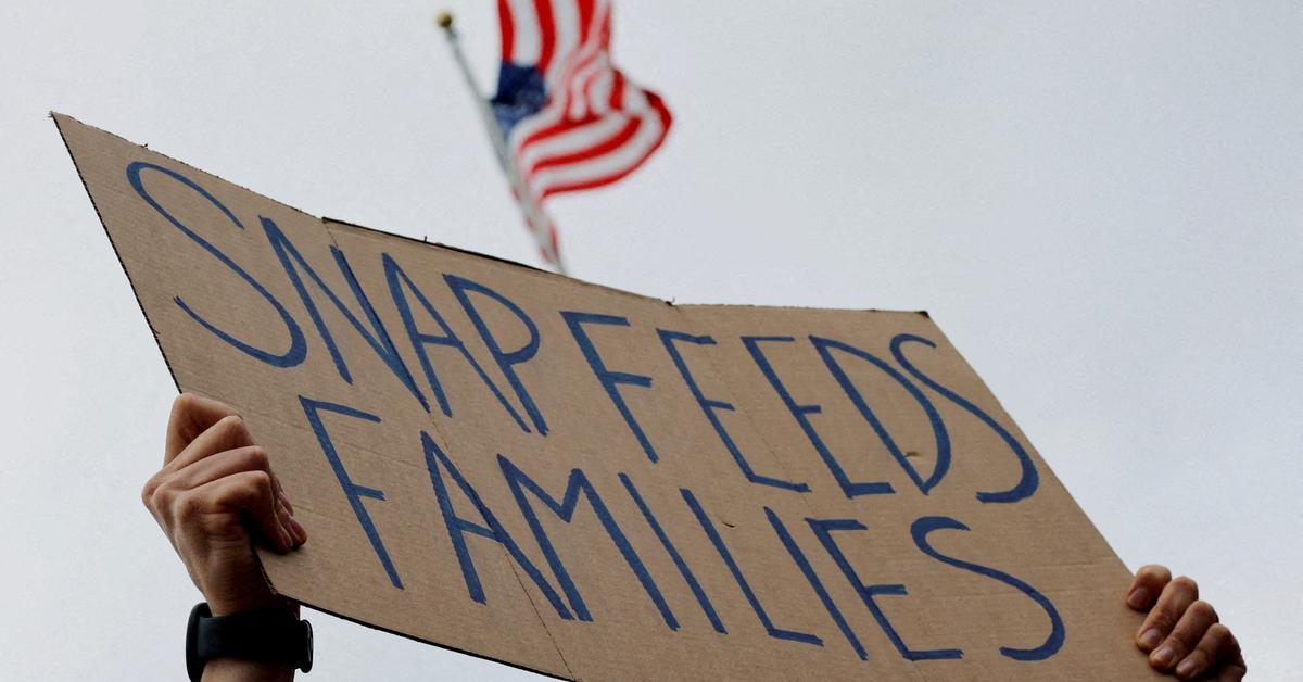 Longest US Government Shutdown: History & Impact