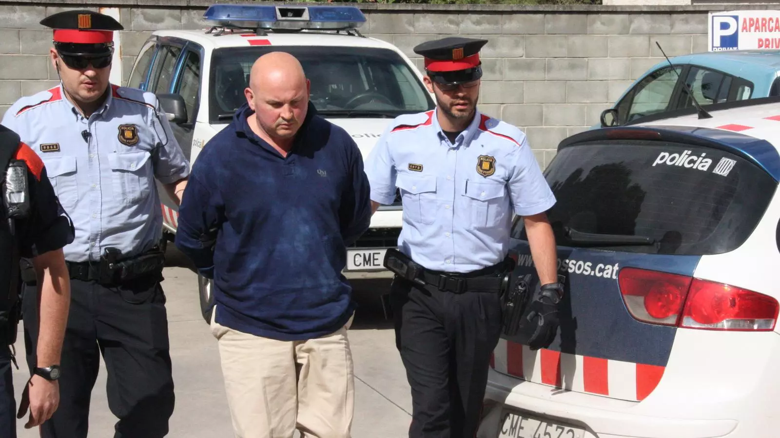 L'acusat del crim, arribant als jutjats de Santa Coloma de Farners per passar a disposició judicial / ACN