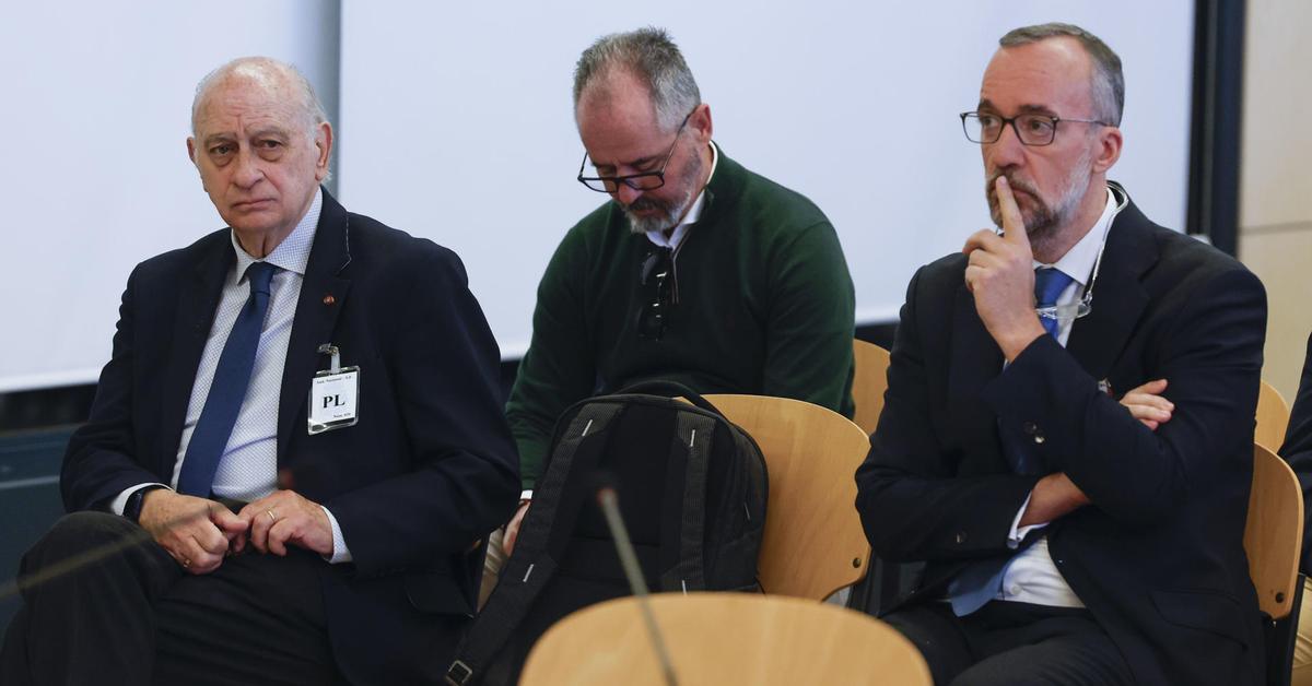 Arrenca el judici del cas Kitchen: Villarejo arriba a l'Audiència Nacional amb 