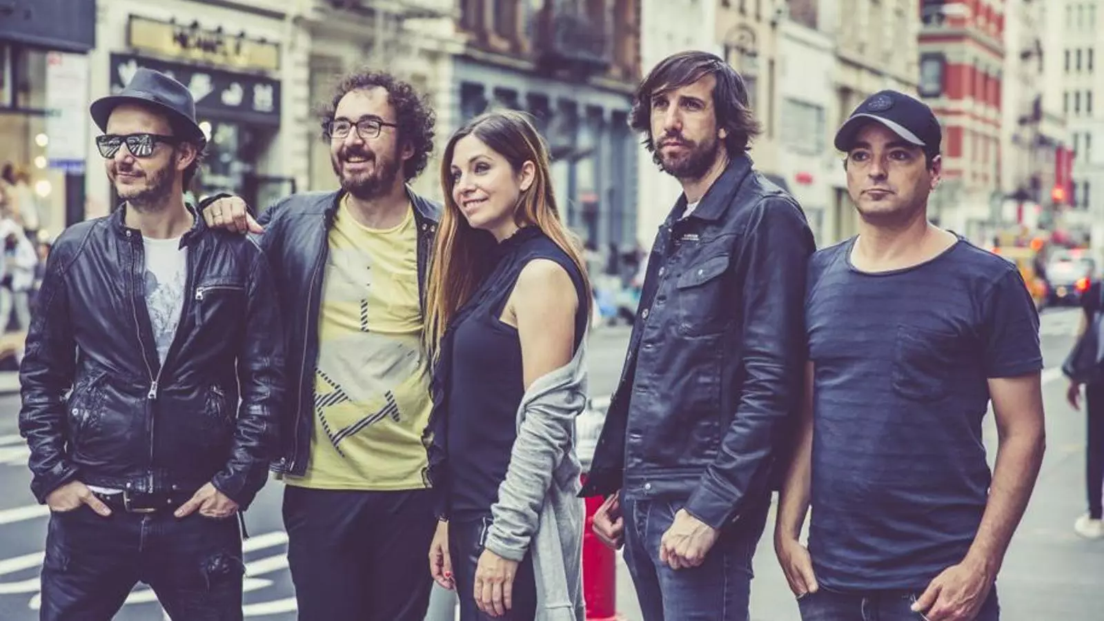 La Oreja de Van Gogh: Pablo Benegas, Xabi San Martín, Leire Martínez, Haritz Garde i Álvaro Fuentes.