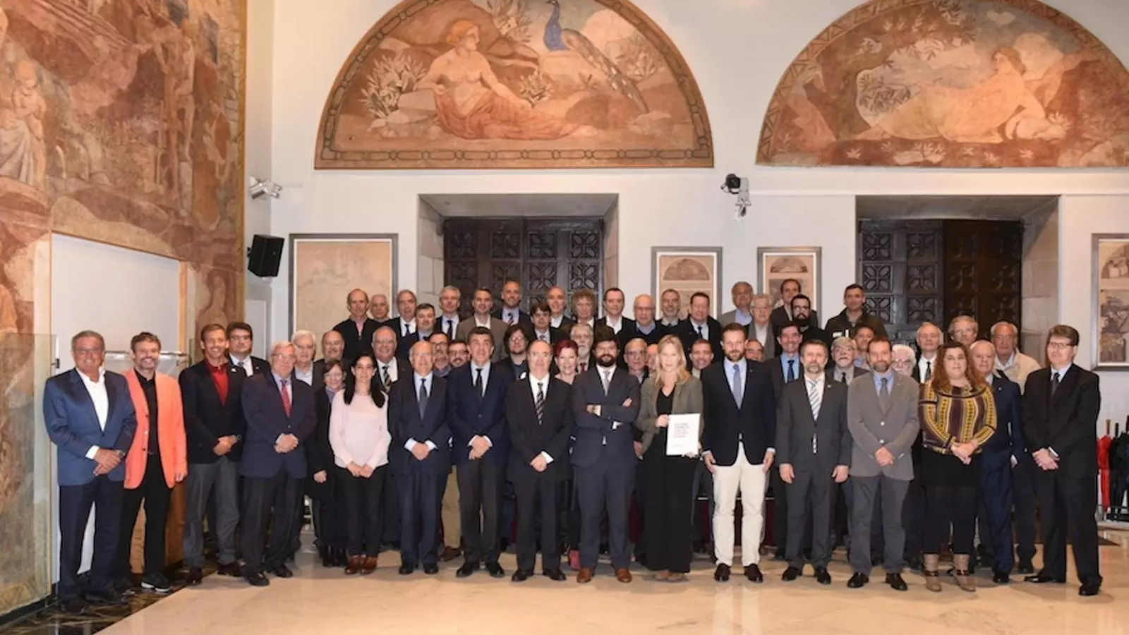 Esteva, Munté i Figueras, el centre