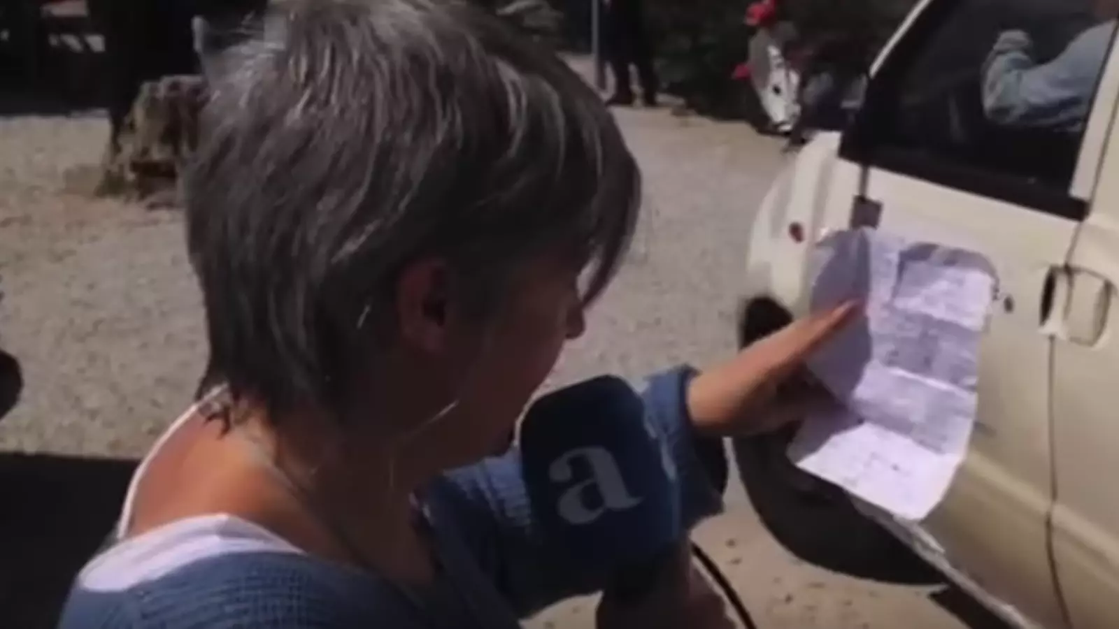 Refugiats detinguts a Lesbos demanen ajuda