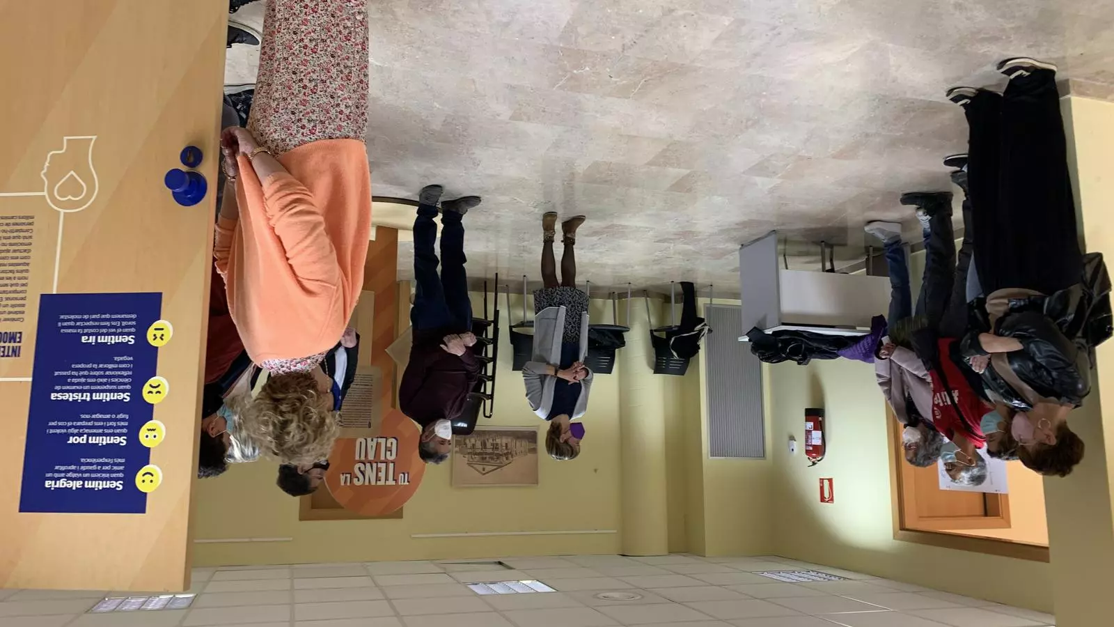 Un moment de la inauguració de l'exposició "Tu tens la clau", a Tremp