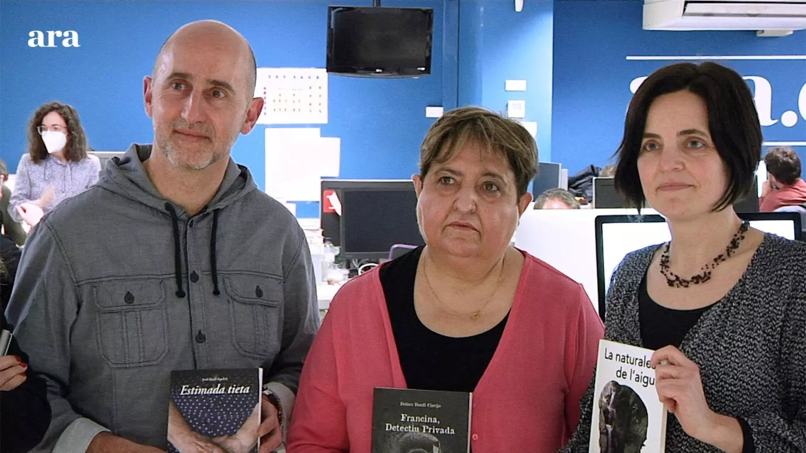 Trobada entre els escriptors de Collita pròpia i la directora de l'ARA, Esther Vera