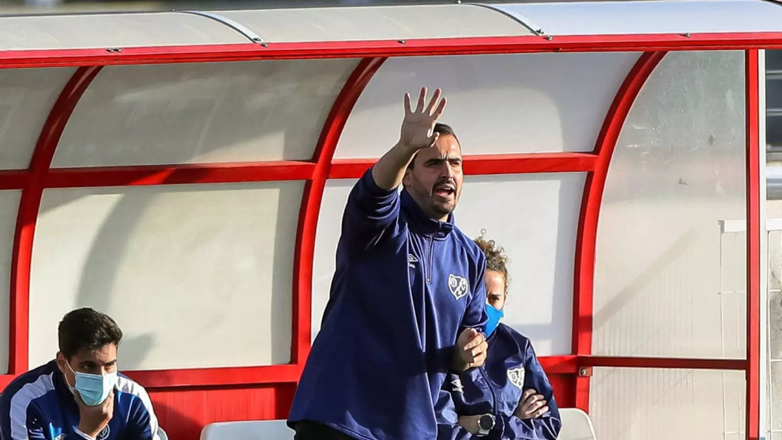 Carlos Santiso durante su etapa al banquillo del Rayo.