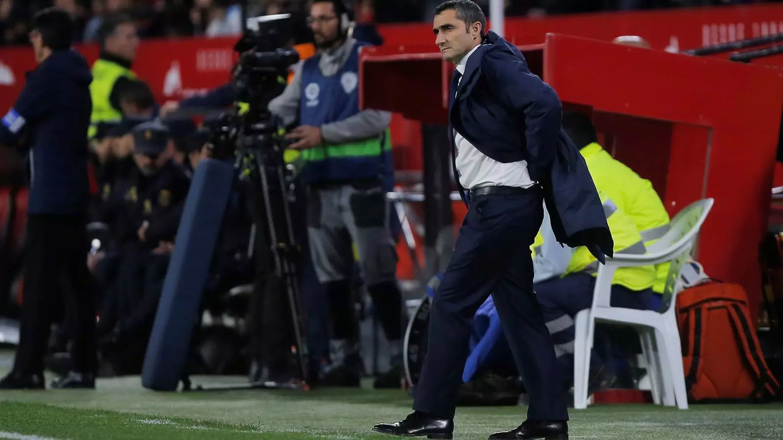 Ernesto Valverde durant el partit a Sevilla