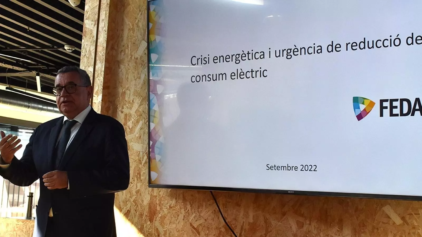 El director general de FEDA, Albert Moles, durant la trobada amb els mitjans de comunicació.