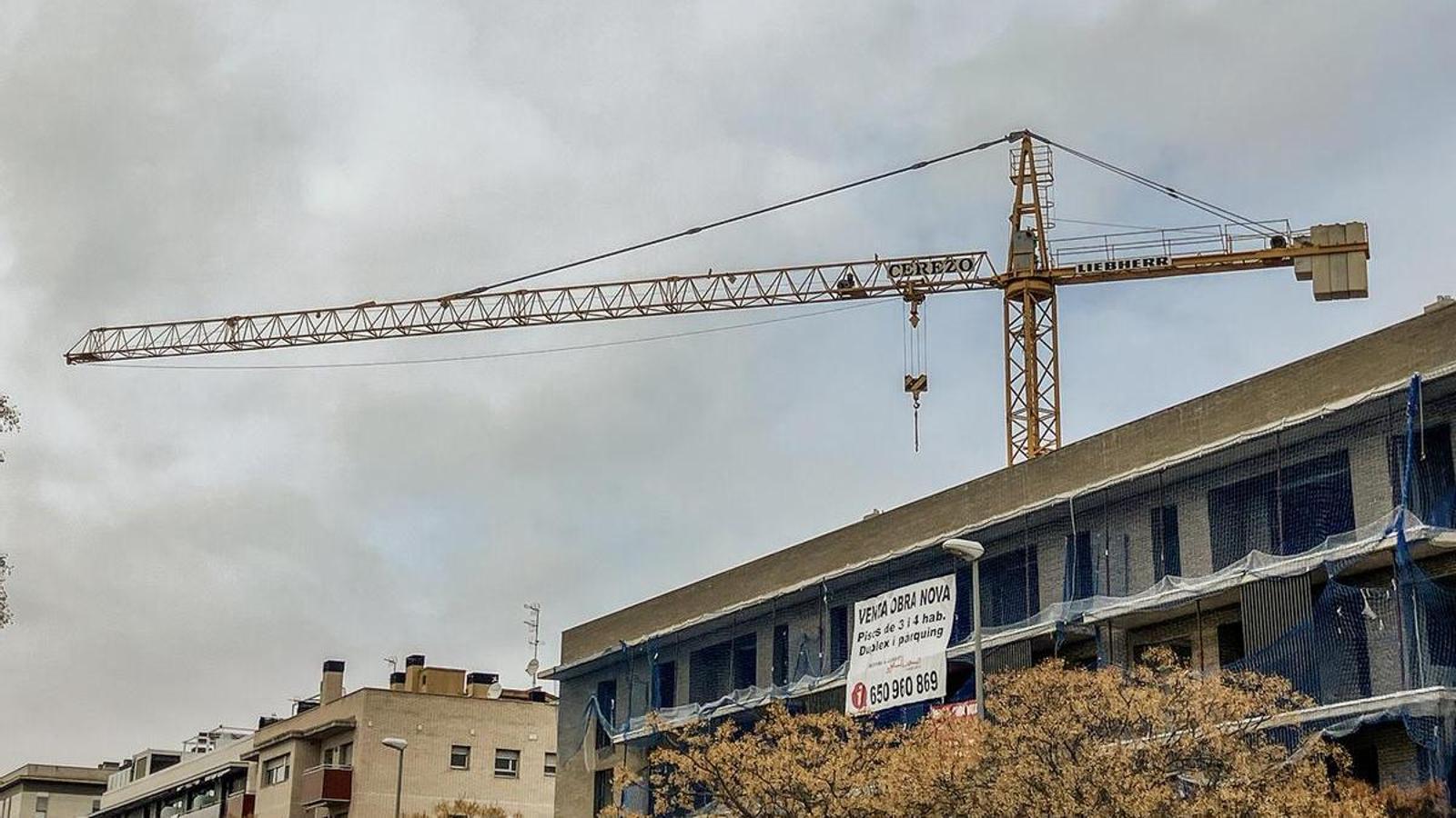 Edificios en construcción en Sant Sadurní d'Anoia.