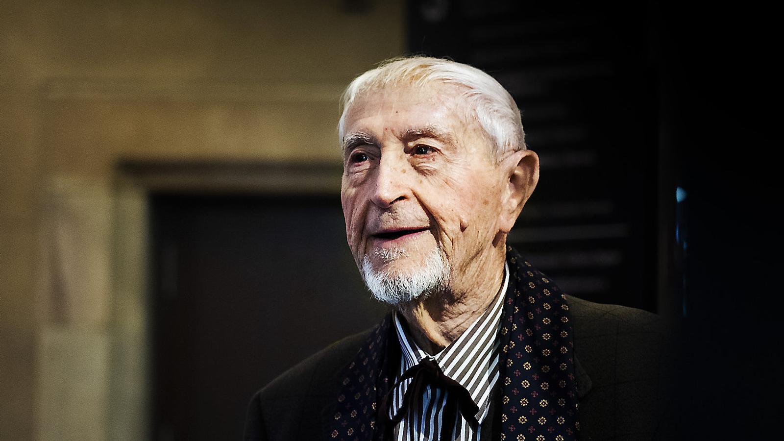 Josep Vallverdú, Poet of the century