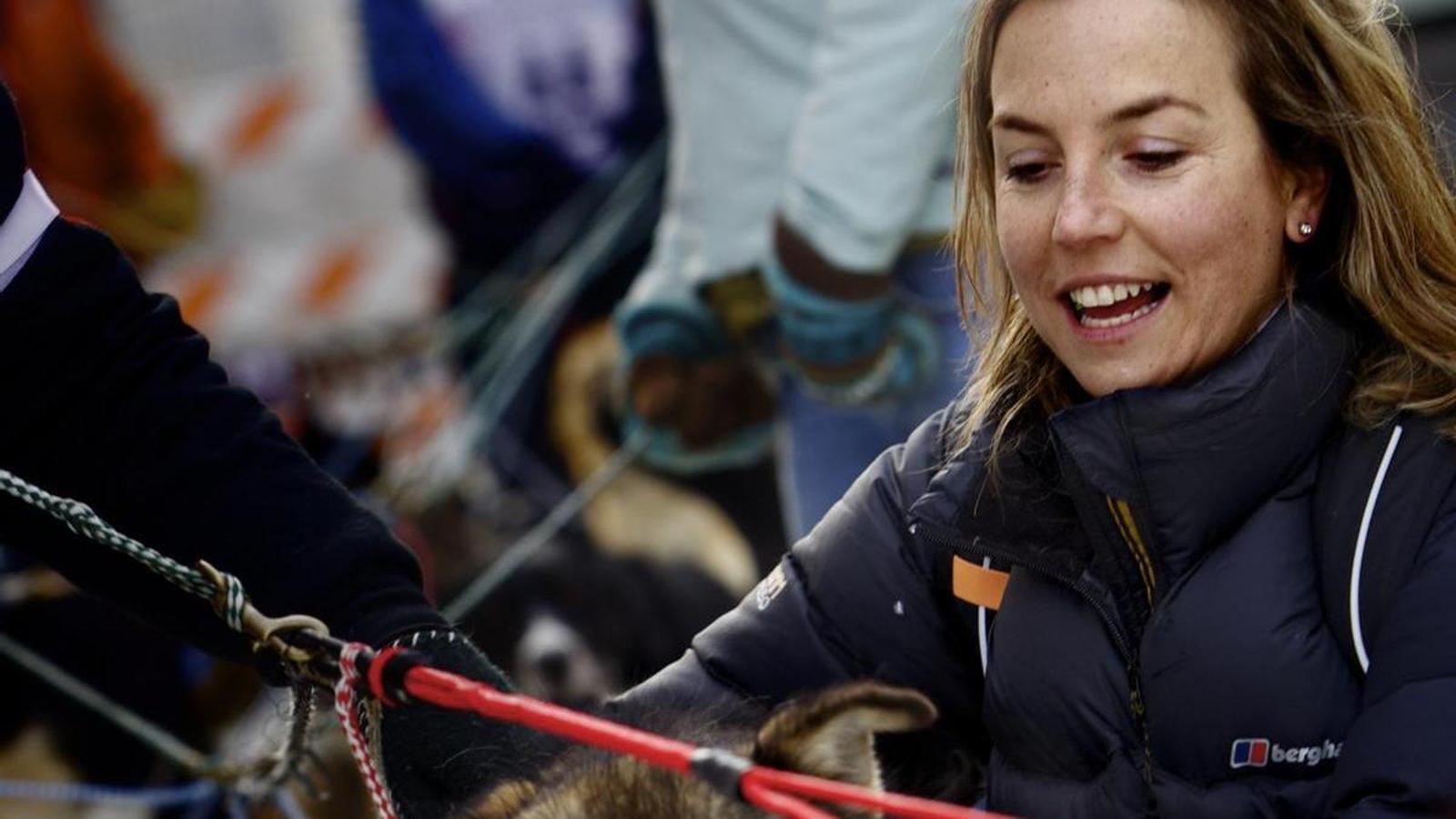 Odile Rodríguez de la Fuente a la salida de la carrera de perros de trineo Iditarod en Anchorage (Alaska)