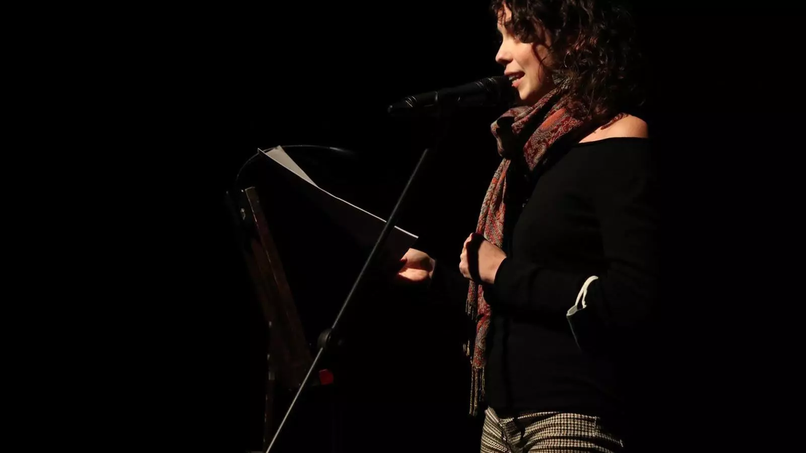 El Teatre del Mar acull l'homenatge a Aurora Picornell i les Roges del Molinar