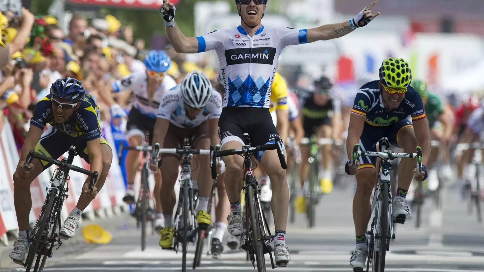 Tyler Farrar entra victoriós a la meta de la tercera etapa del Tour de França