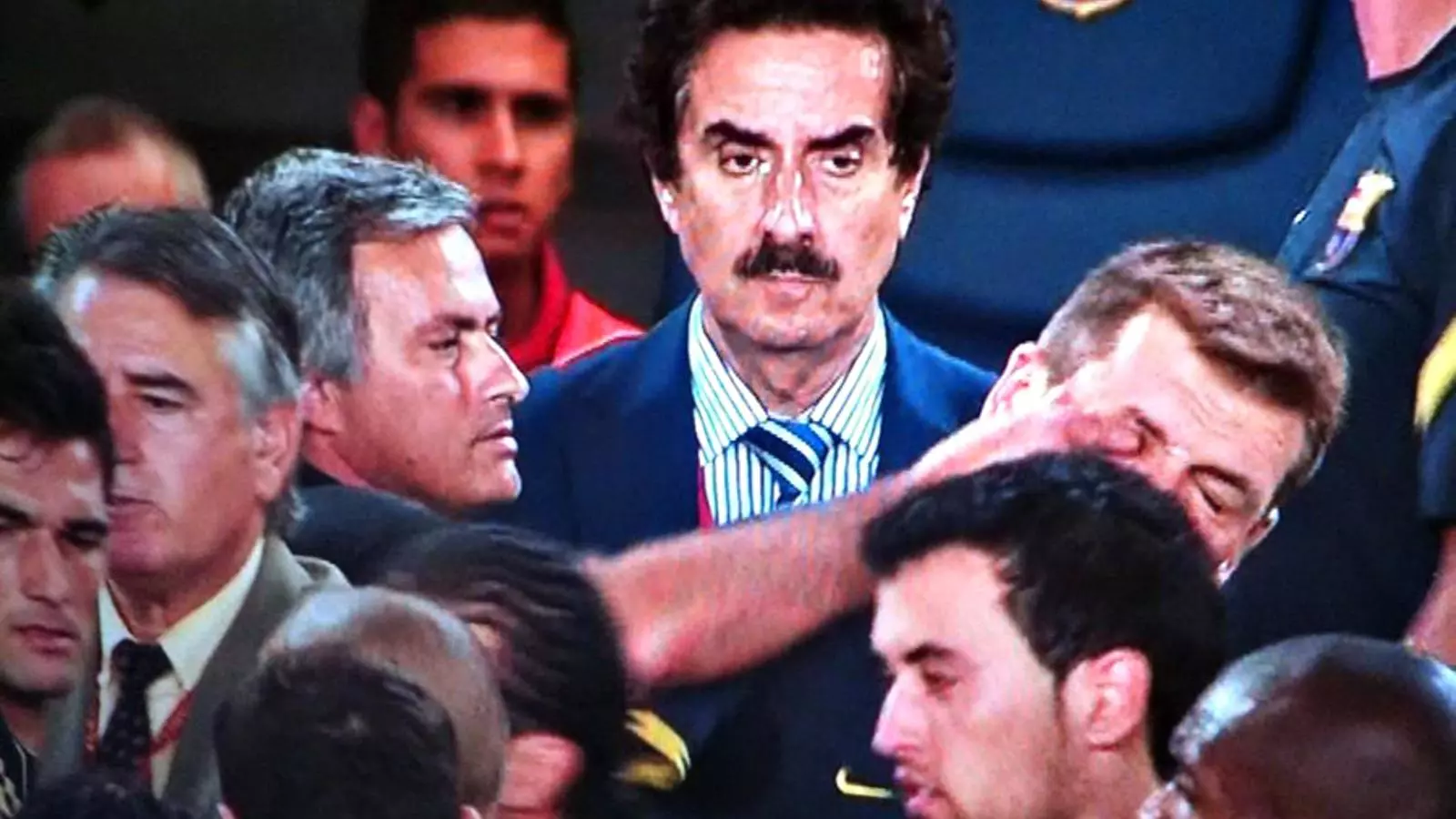 Mourinho agredeix Tito Vilanova / TV3