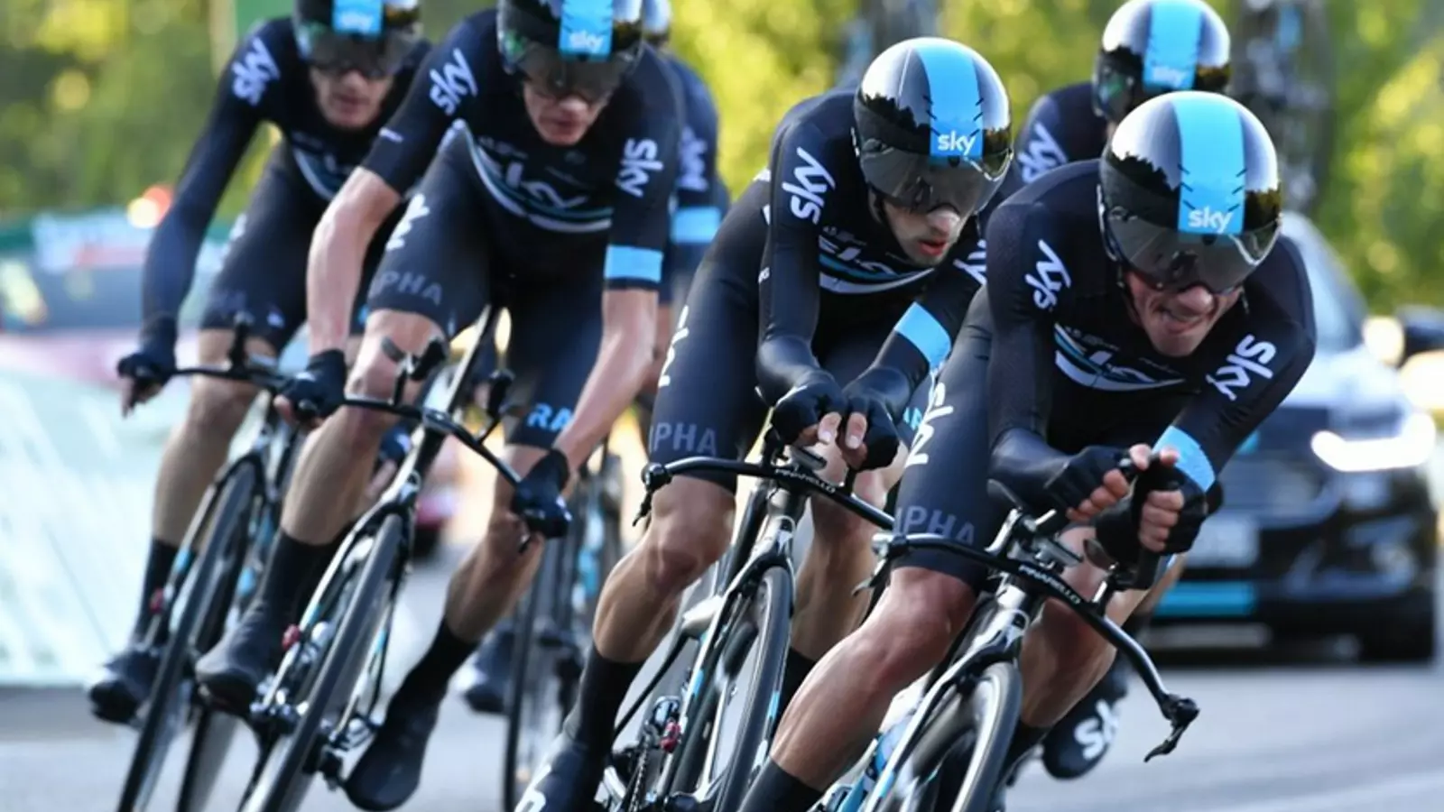 L'equip Sky, en acció