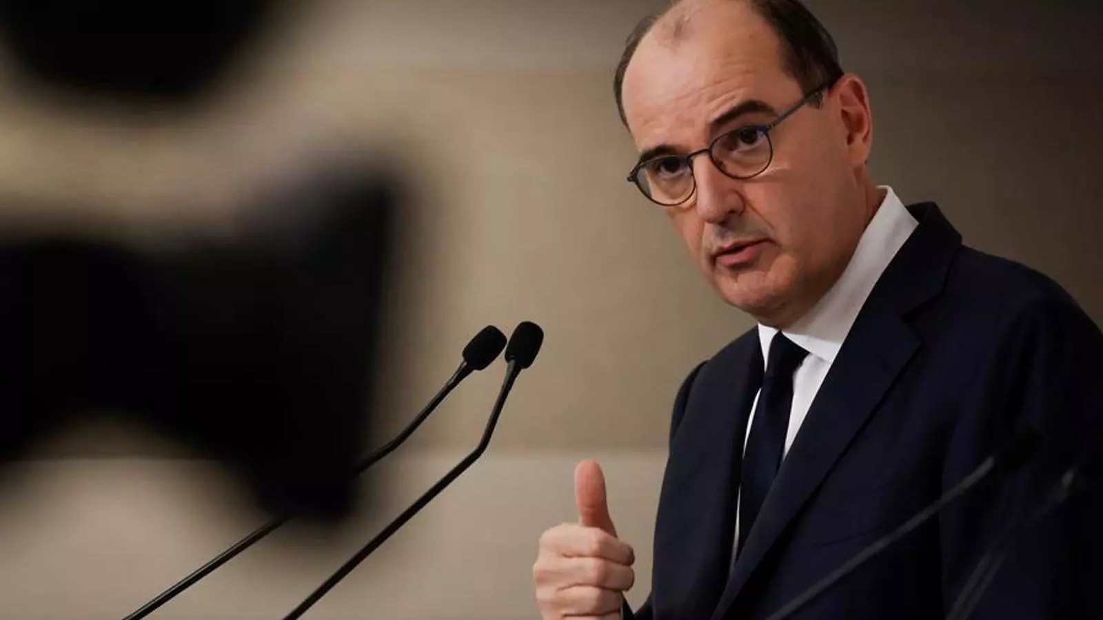 El primer ministre de França, Jean Castex, a la roda de premsa en què ha anunciat l'extensió del toc de queda