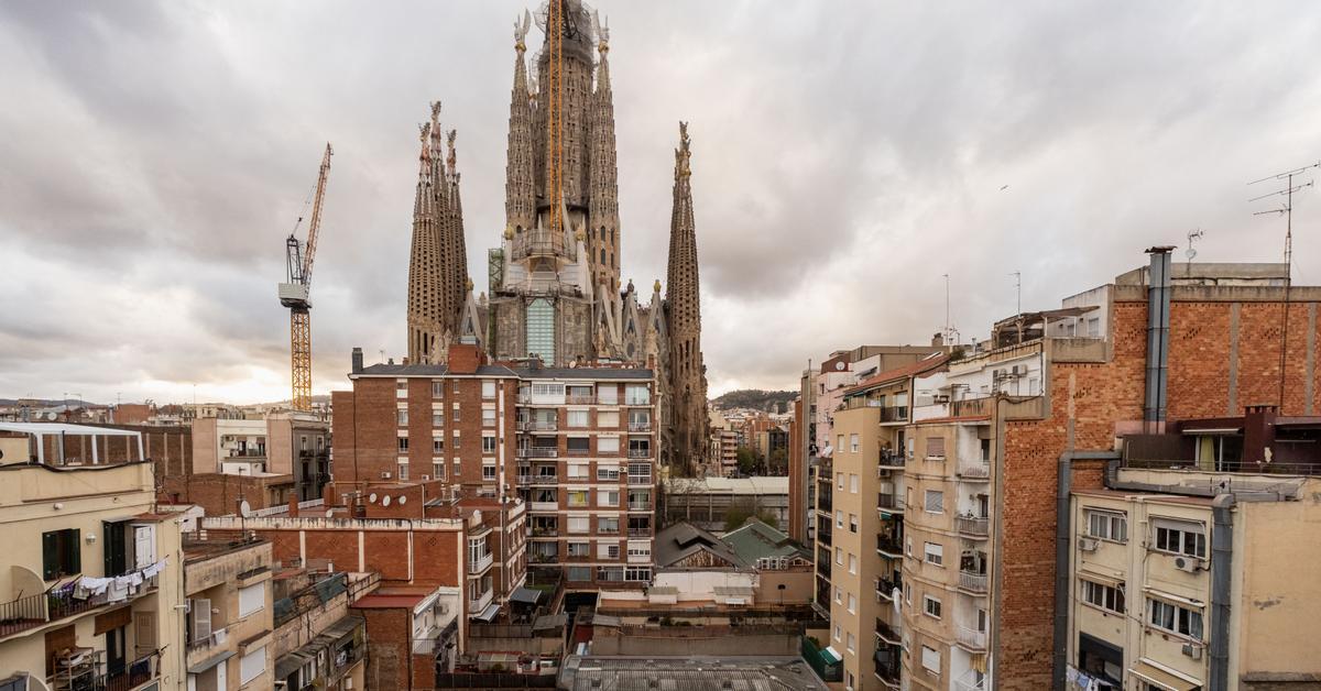 Ajuntament i veïns obren la negociació per l'escalinata de l