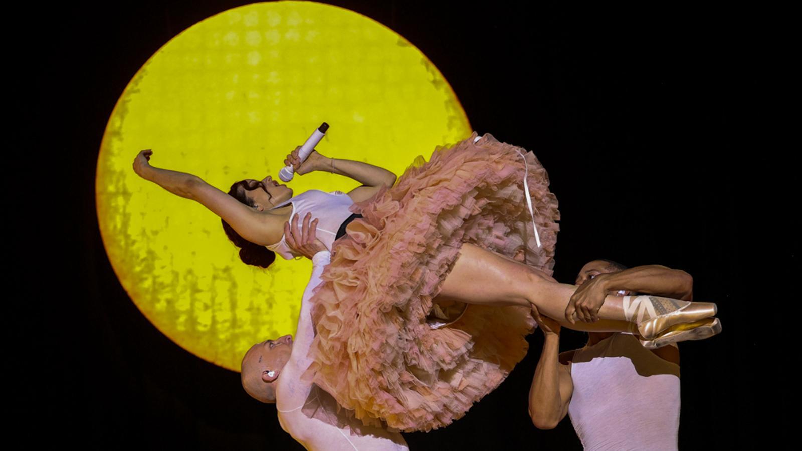Un momento del concierto de Rosalía en Barcelona
