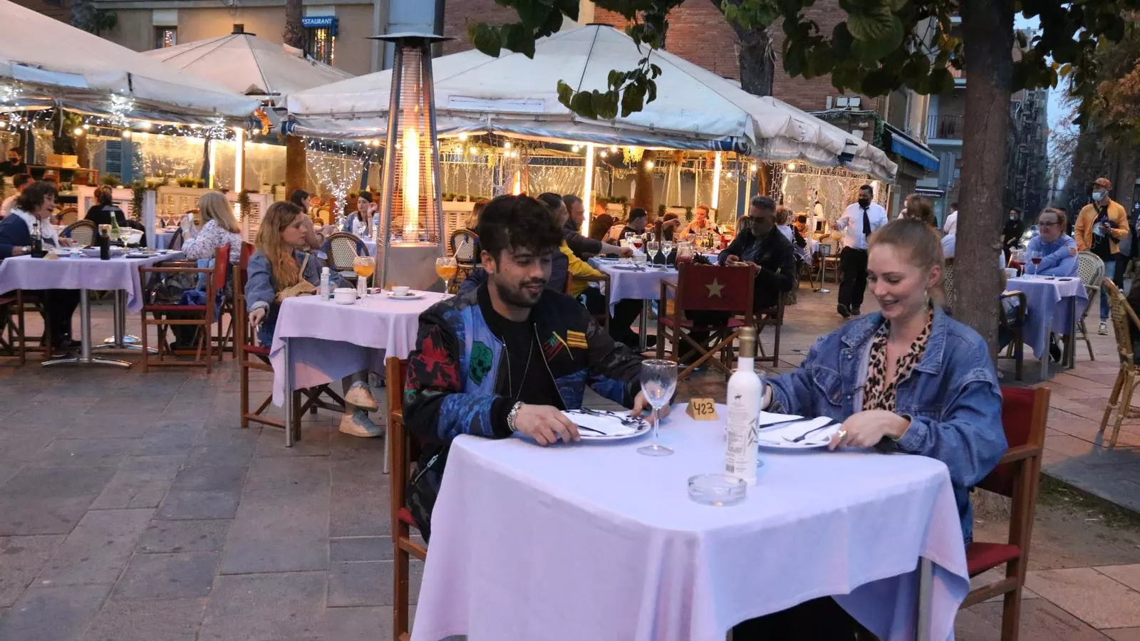 Terrassa d'un restaurant al barri barceloní de la Barceloneta, el maig passat.