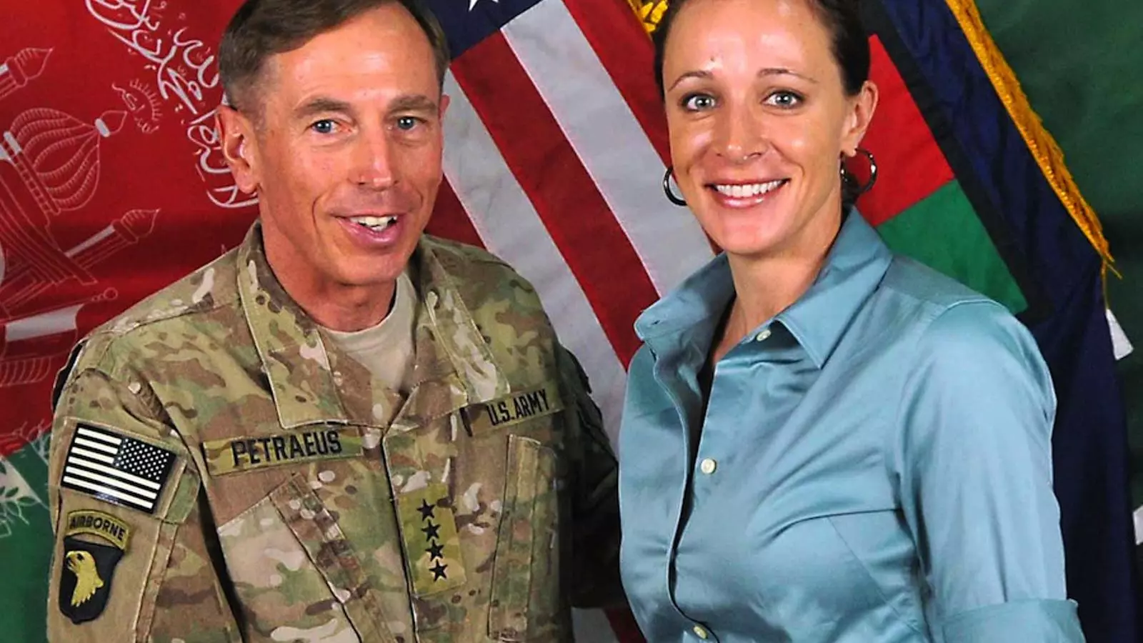 Paula Broadwell amb David Petraeus a l'Afganistan. EFE