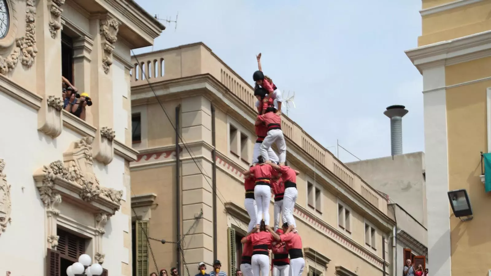 Quatre de nou sense folre descarregat per la Colla Vella dels Xiquets de Valls a la diada de Sant Fèlix