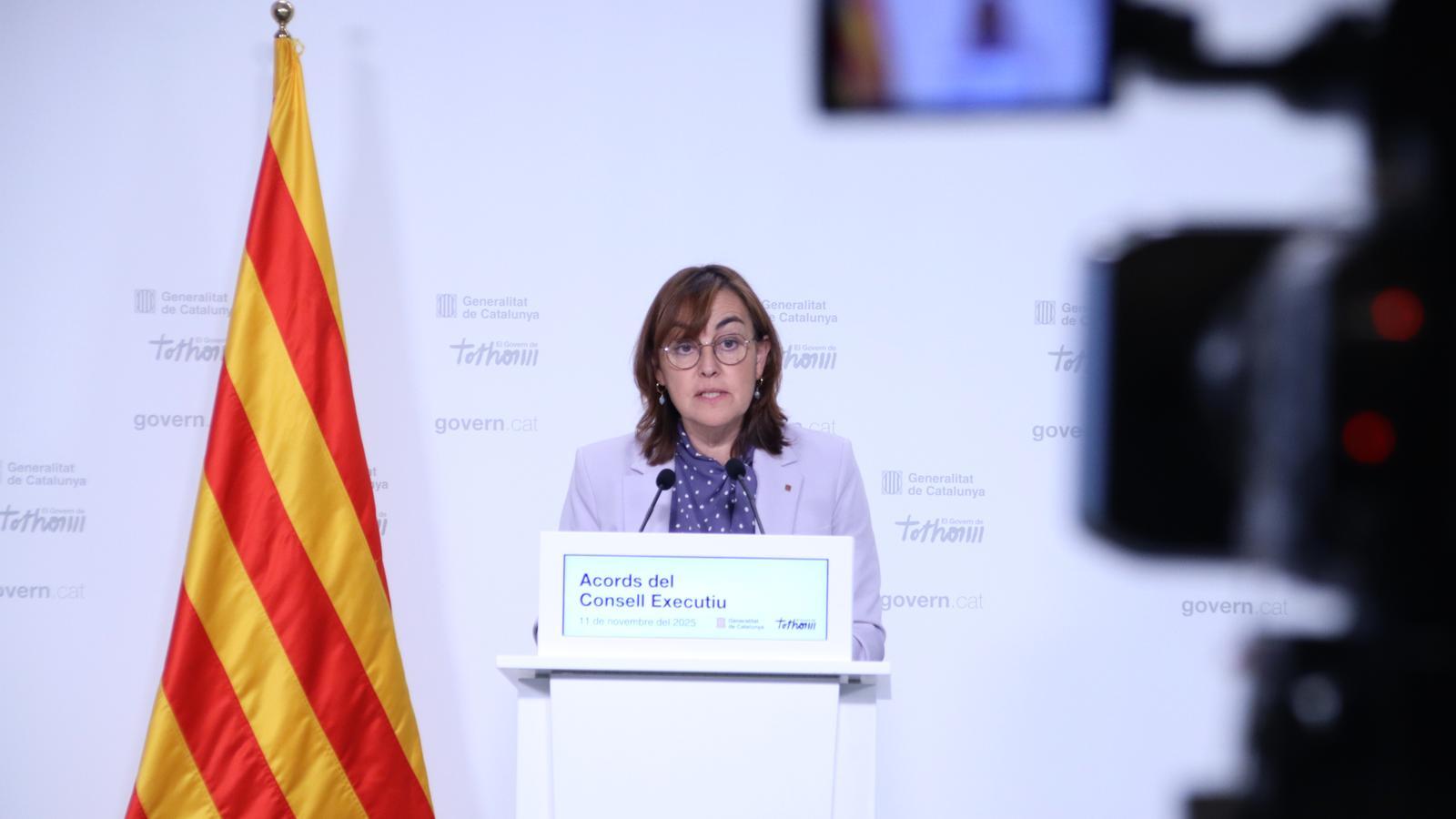 Councilor Silvia Paneque at a press conference.