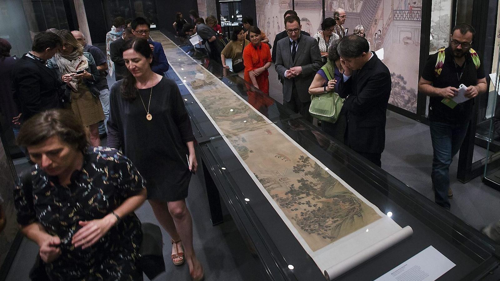 La dinastia Ming al CaixaForum: molt més que gerros bonics