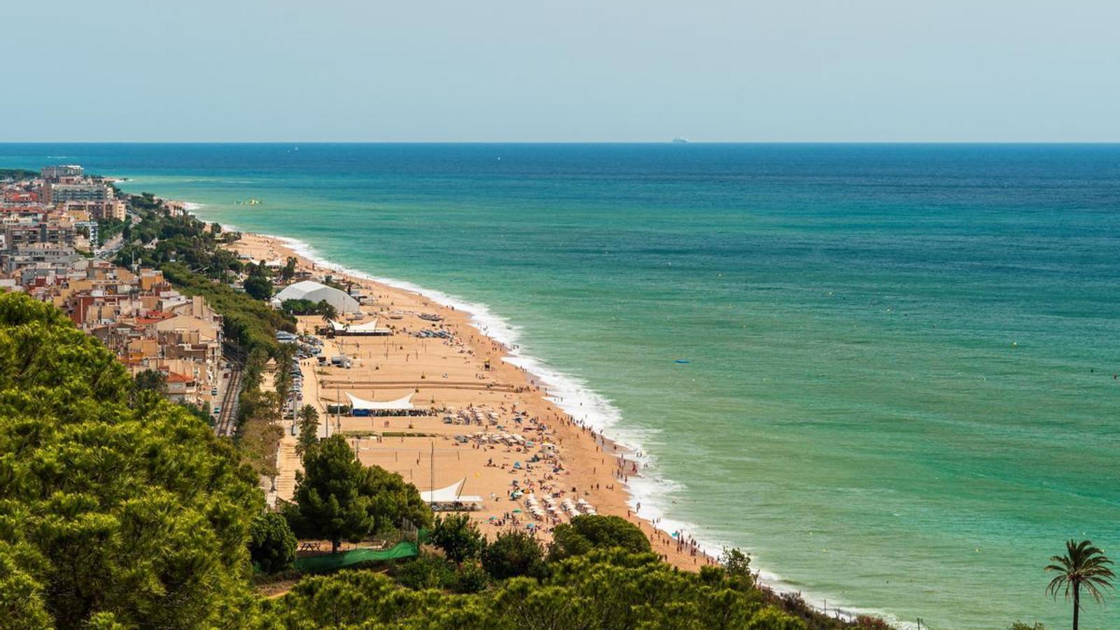 View of Garbí beach
