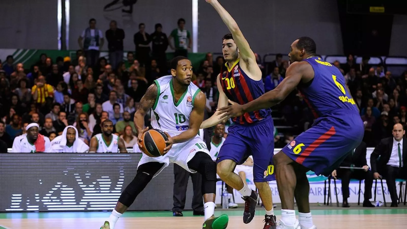 Lighty, defensat per Abrines i Dorsey