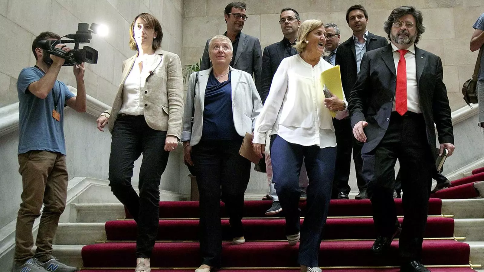 DINAR DE COORDINACIÓ
Els dirigents crítics amb la pregunta del 14-J es van reunir ahir al Parlament.