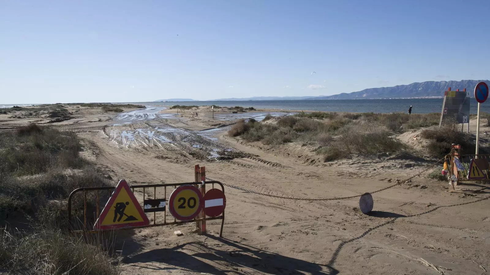 La barra del Trabucador, al delta de l'Ebre