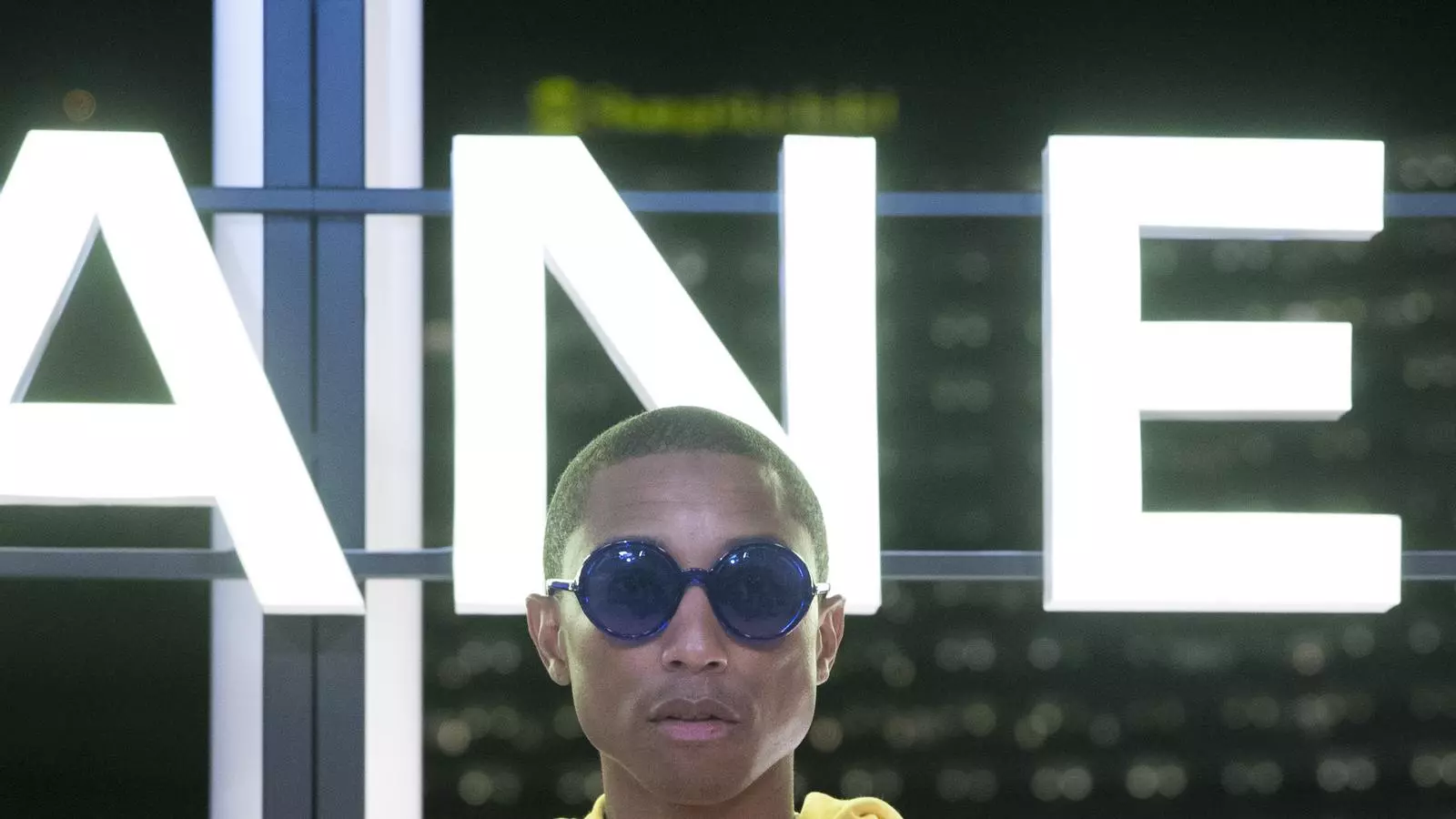 El raper durant la desfilada a Bangkok dimecres passat
