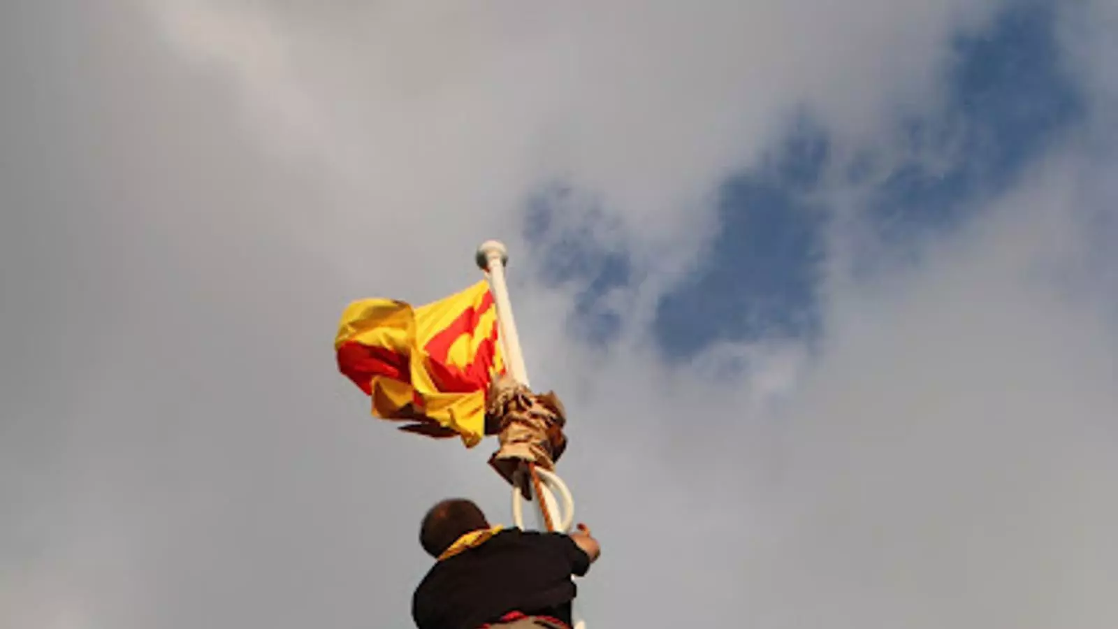 L'ANV ja va haver de restituir la bandera a principis d'agost. FOTO: WEB SANT JUST PER LA INDEPENDÈNCIA