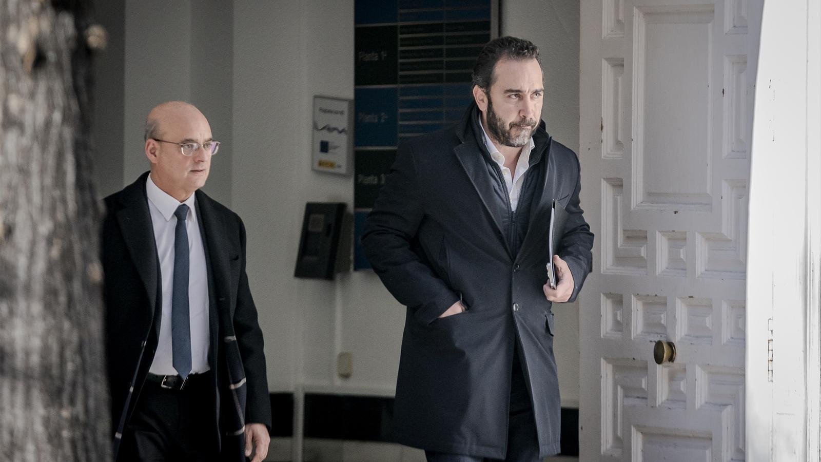 Víctor de Aldama y su abogado, José Antonio Choclán, marchan del Tribunal Supremo el 16 de diciembre de 2024