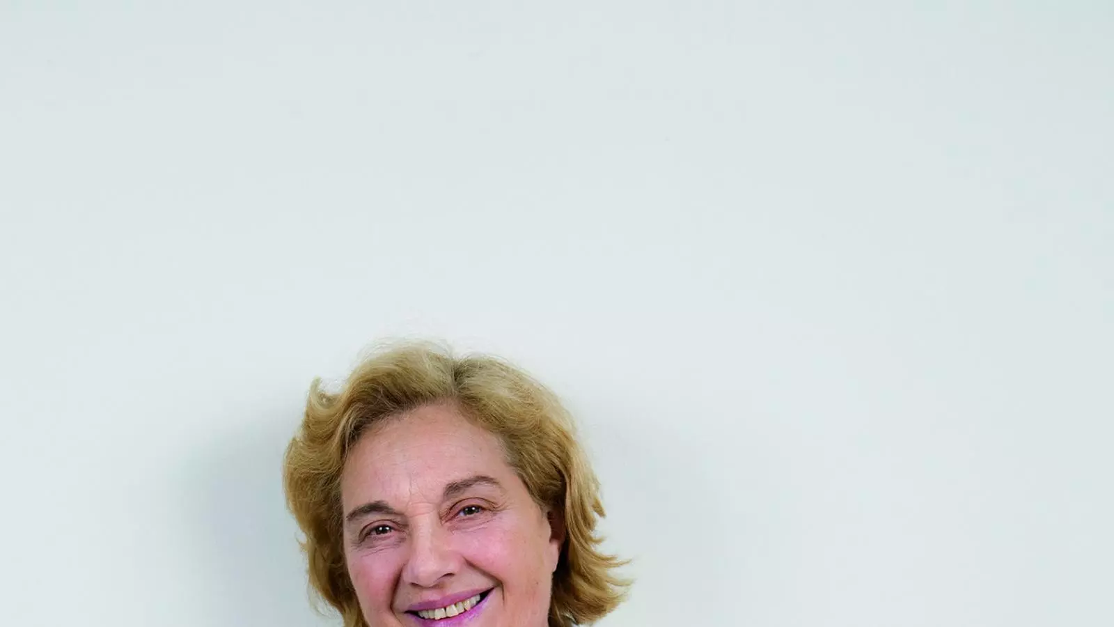 Anna Lizaran "Perquè encara la recordi, ha de ser meravellosa per força" "reconec els vestigis de l'antiga flama" Virgili Citació extreta de l''aurea dicta'