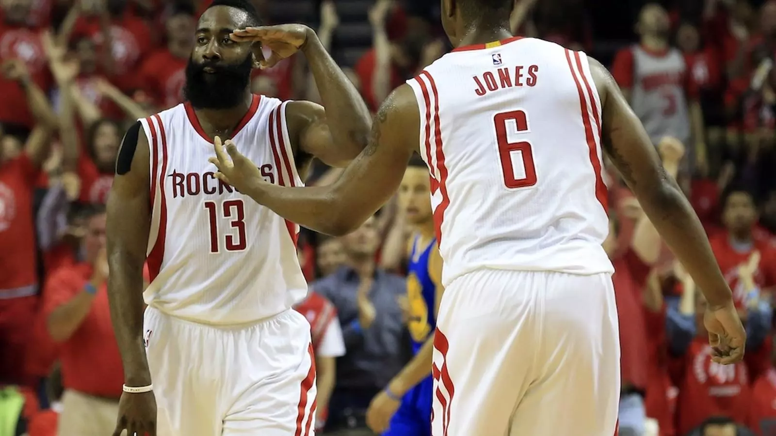 James Harden ha brillat contra els Warriors / THOMAS B. SHEA / REUTERS