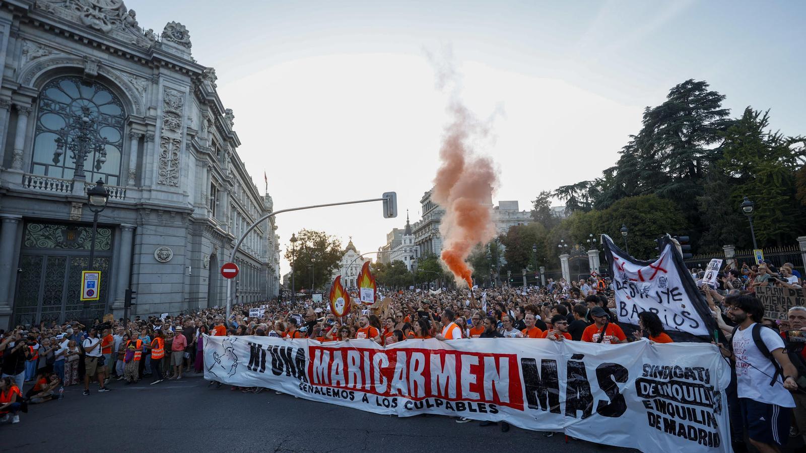 Image of the demonstration against the eviction of Maricarmen Abascal