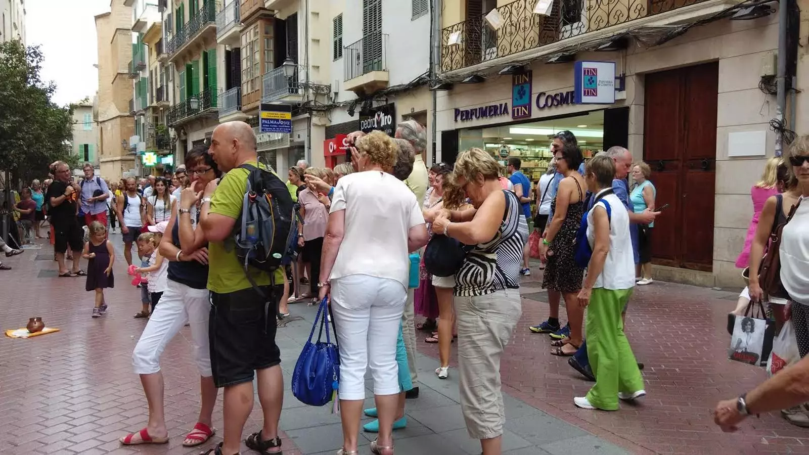 Turistes al carrer Sant Miquel de Palma, avui matí