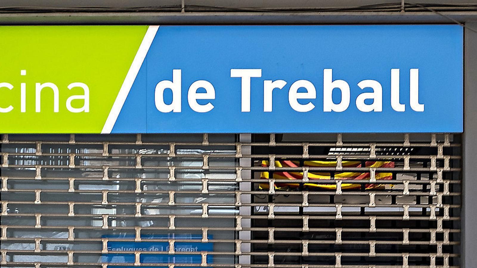 Half of the temporary workers in Catalonia are women. The administration has only foreseen a single aid of 430 euros for those who have lost their jobs.