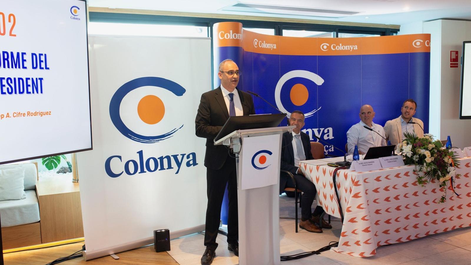Un moment de l'assemblea anual ordinària de Colonya.