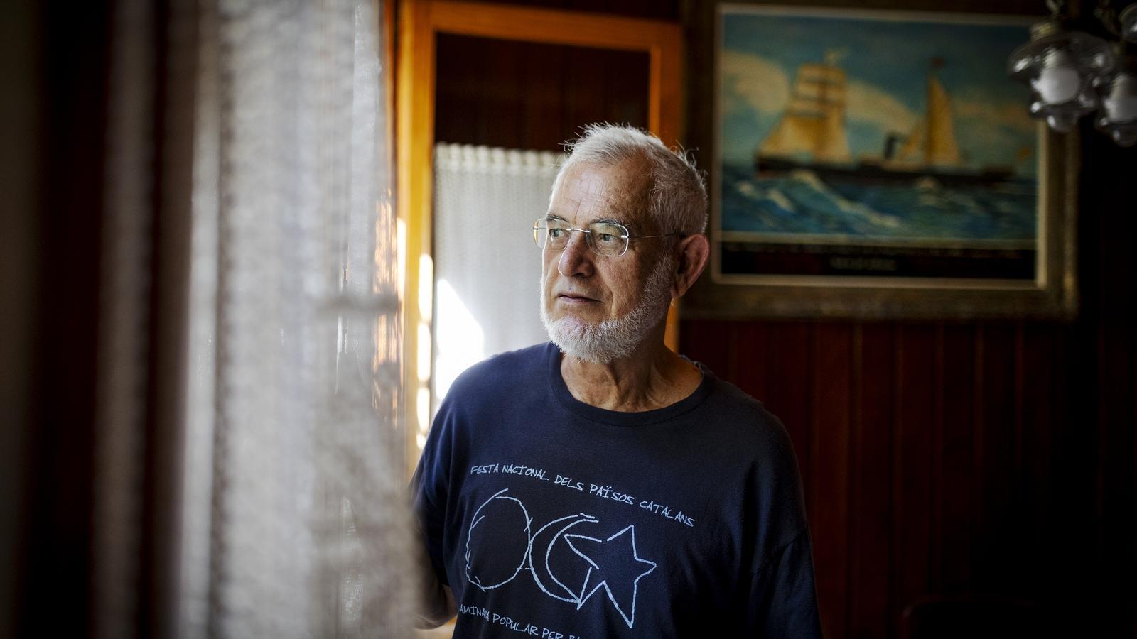 Francesc Lleal in his house in Badalona
