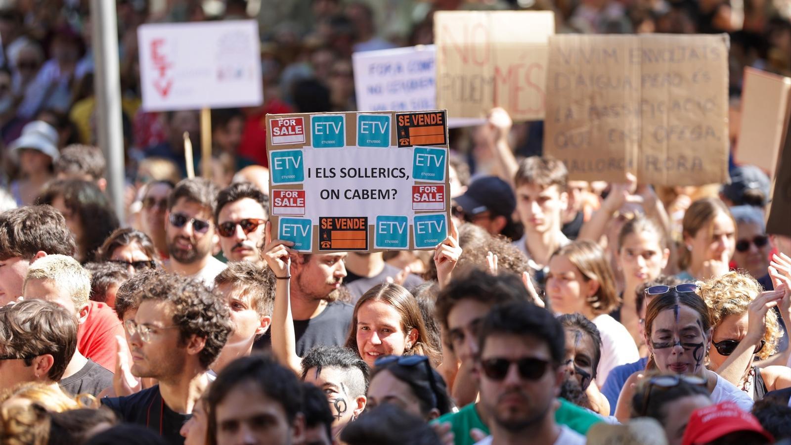 Ein Bild der Demonstration vom letzten Wochenende in Sóller