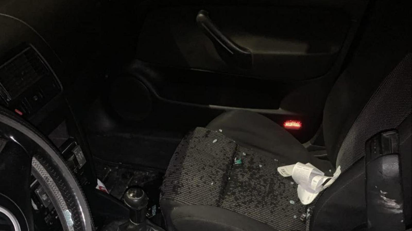 L'interior d'un dels vehicles