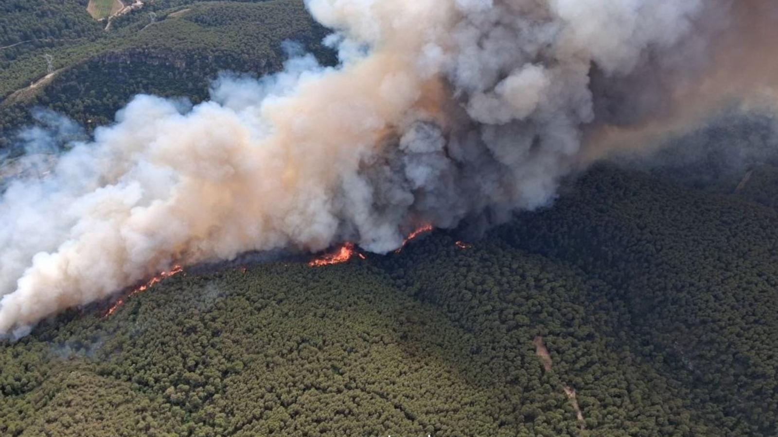 Vista del incendio de Aiguamúrcia