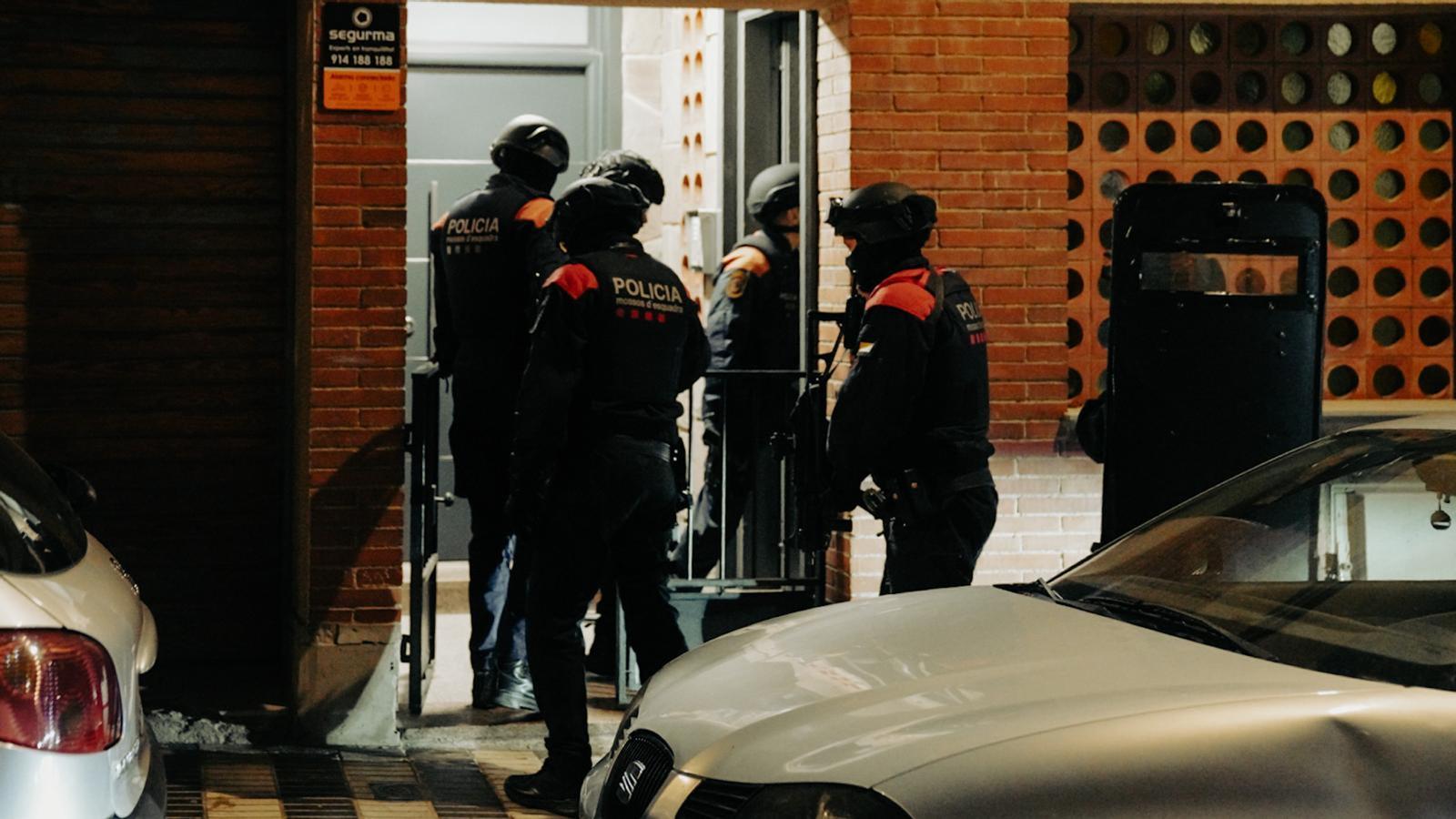 Mossos d'Esquadra officers during the police operation in Mataró.