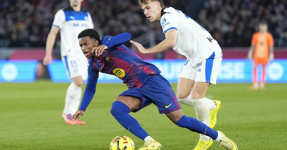 Barcelona Left-Back Options: Flick’s Plans for Balde, Cancelo & Beyond | Barça Transfer News