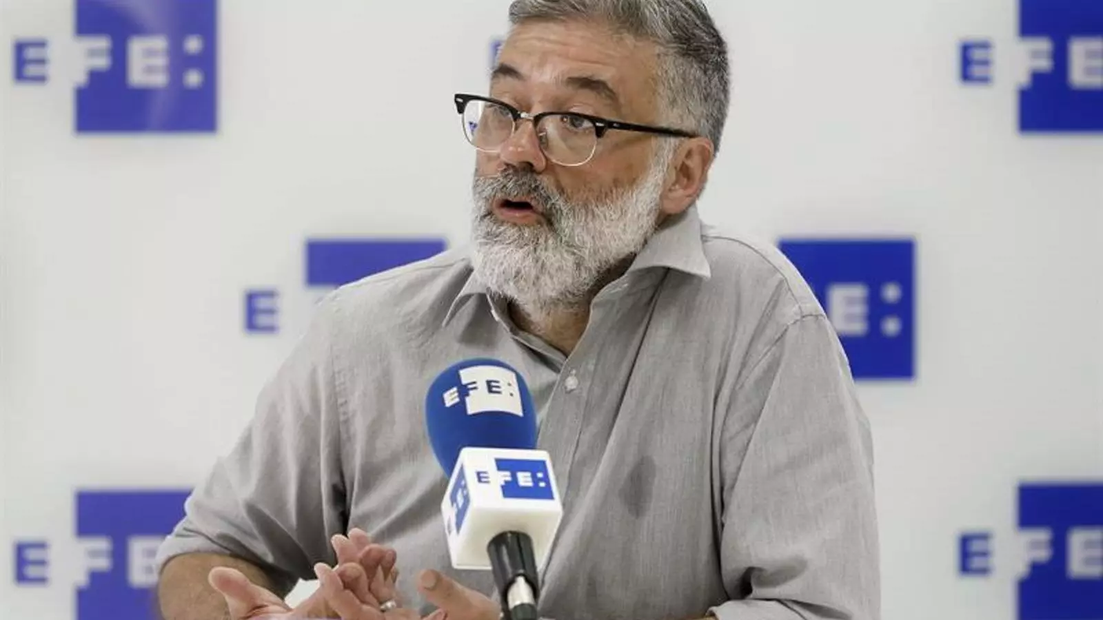 El diputat de la CUP al Parlament Carles Riera, en una entrevista amb l'agència Efe