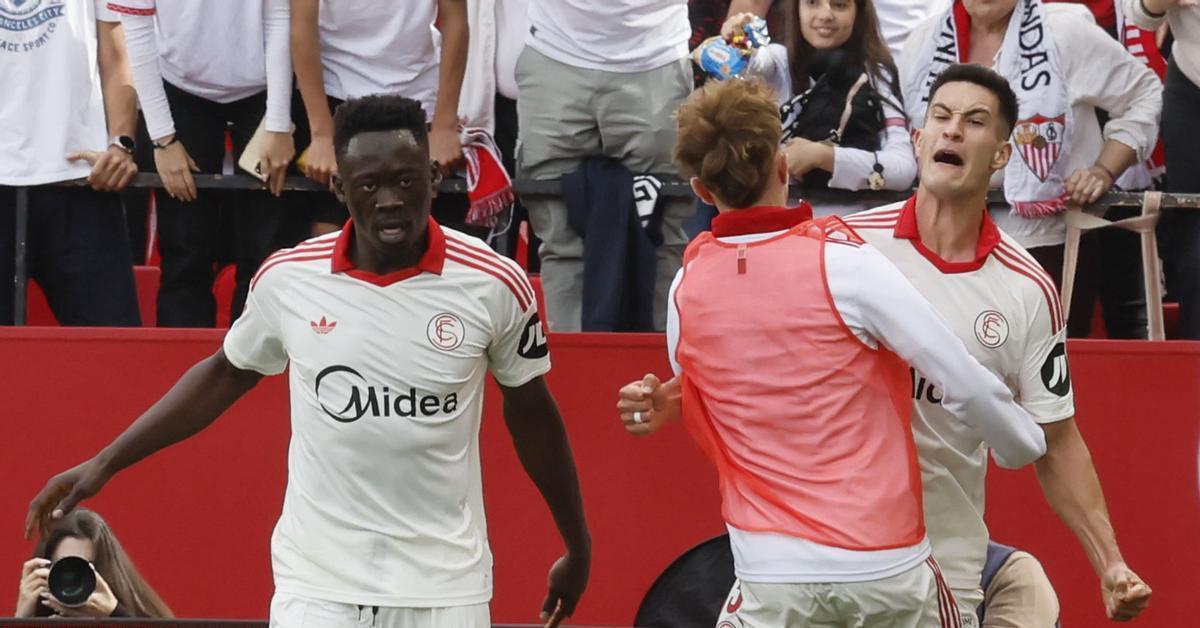 L'Espanyol fa molt mala pinta. Una jornada més sense guanyar, i ja en van 18. A Sevilla, en un duel a vida o mort contra un rival directe, ha deixat escapar la permanència.

Llegeix la crònica del partit, a l'ARA