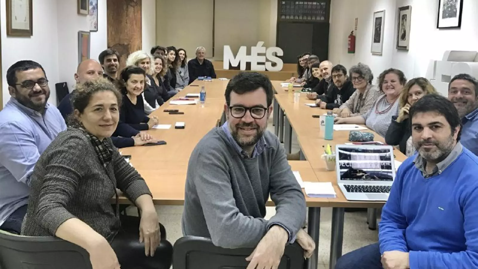 El coordinador de MÉS per Mallorca, Toni Noguera, durant la reunió d'aquest dilluns